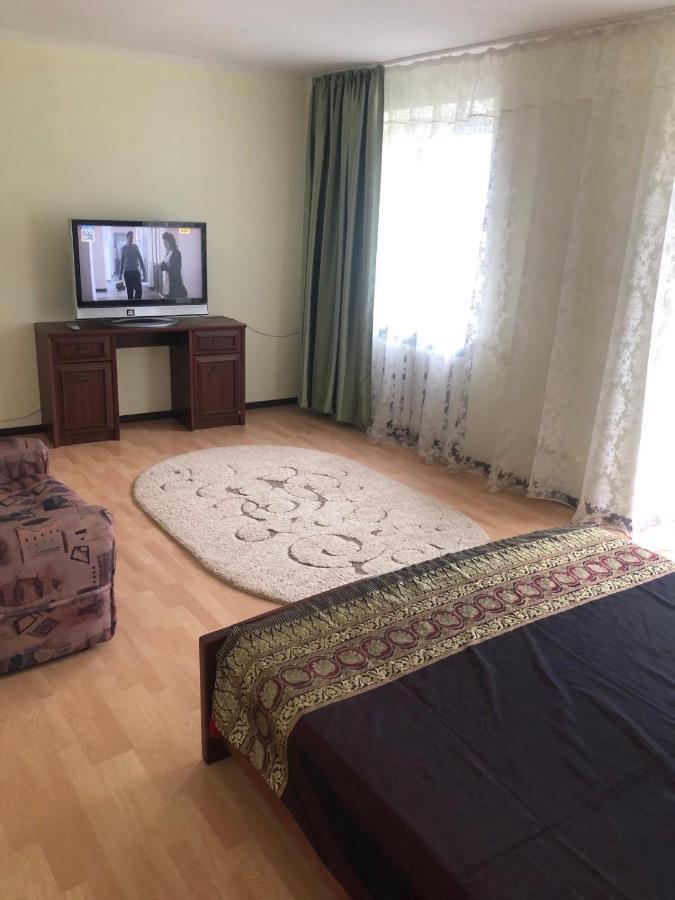 Квартира З Виглядом На Озеро Ternopil Eksteriør bilde