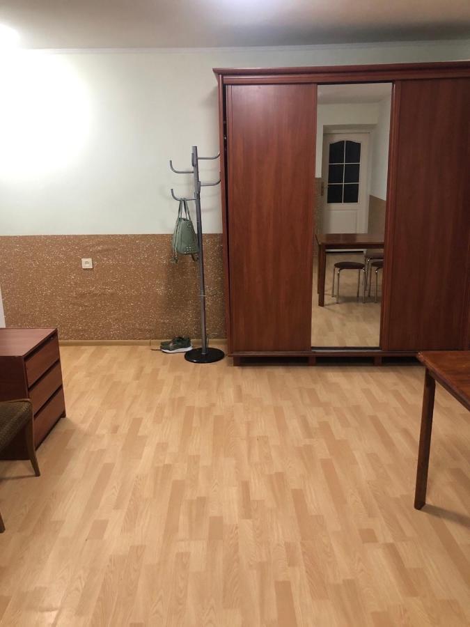 Квартира З Виглядом На Озеро Ternopil Eksteriør bilde
